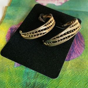 Vintage Gold Filigree hoop earrings
